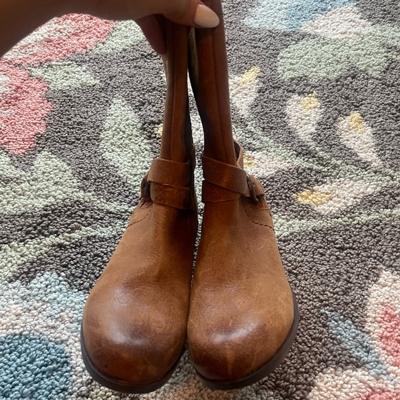UGG Lula Mae Leather Boots Size 6.5 - Picture 9 of 9